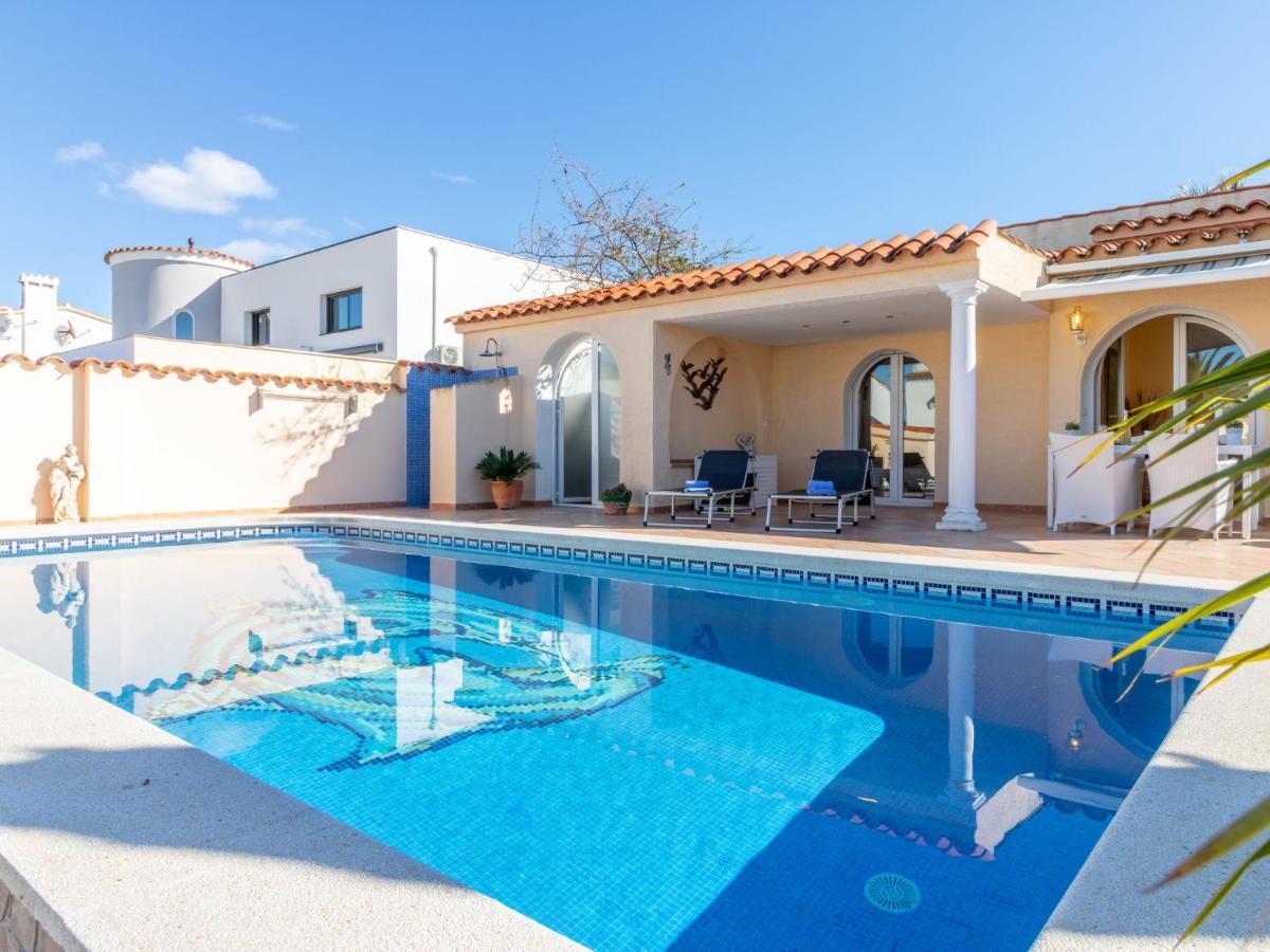 Holiday Home Bonica By Interhome Empuriabrava Exterior photo