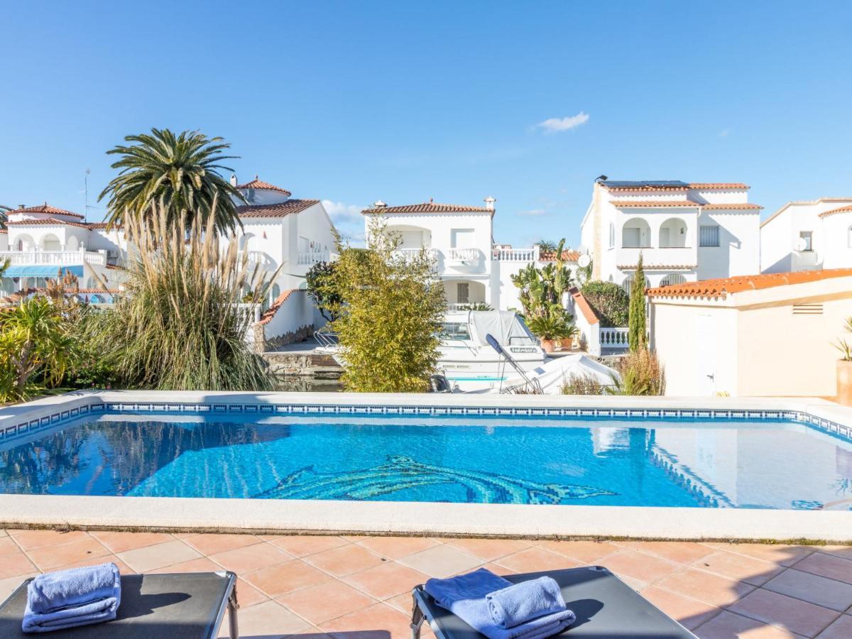 Holiday Home Bonica By Interhome Empuriabrava Exterior photo